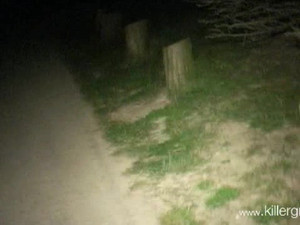 Шалава теребонькает хер клиента огромными буферами